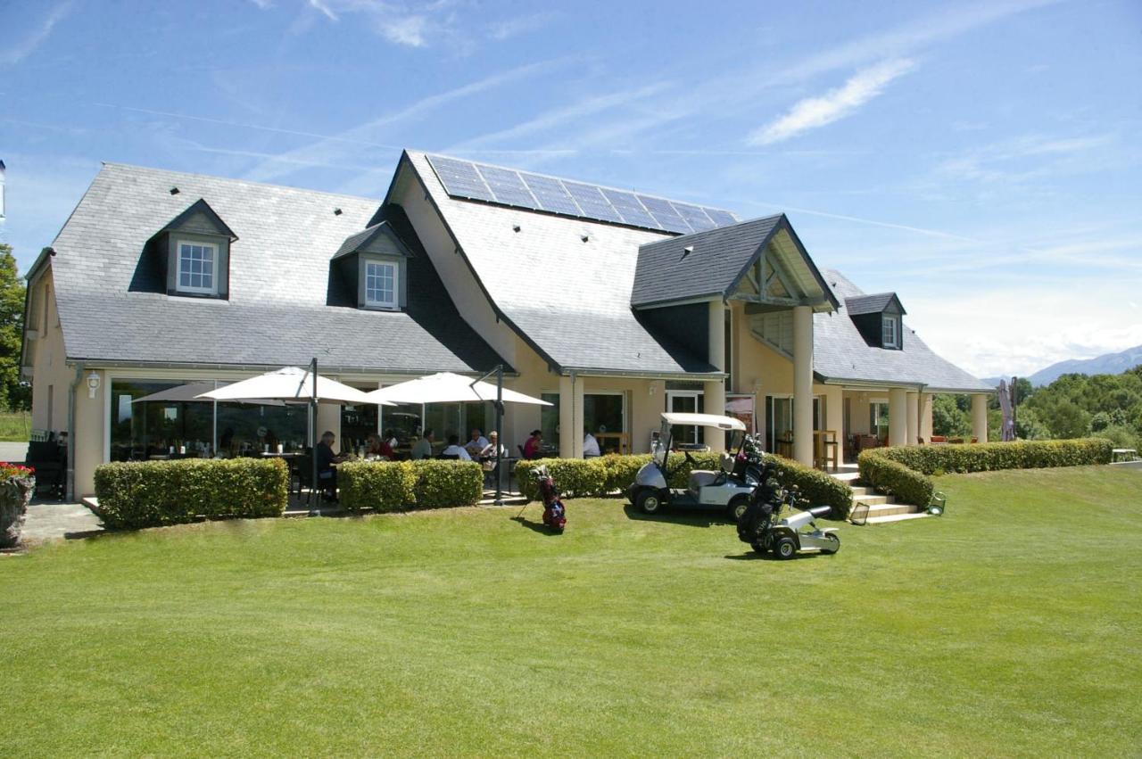 Le Domaine Du Golf Country Club De Bigorre 호텔 Pouzac 외부 사진