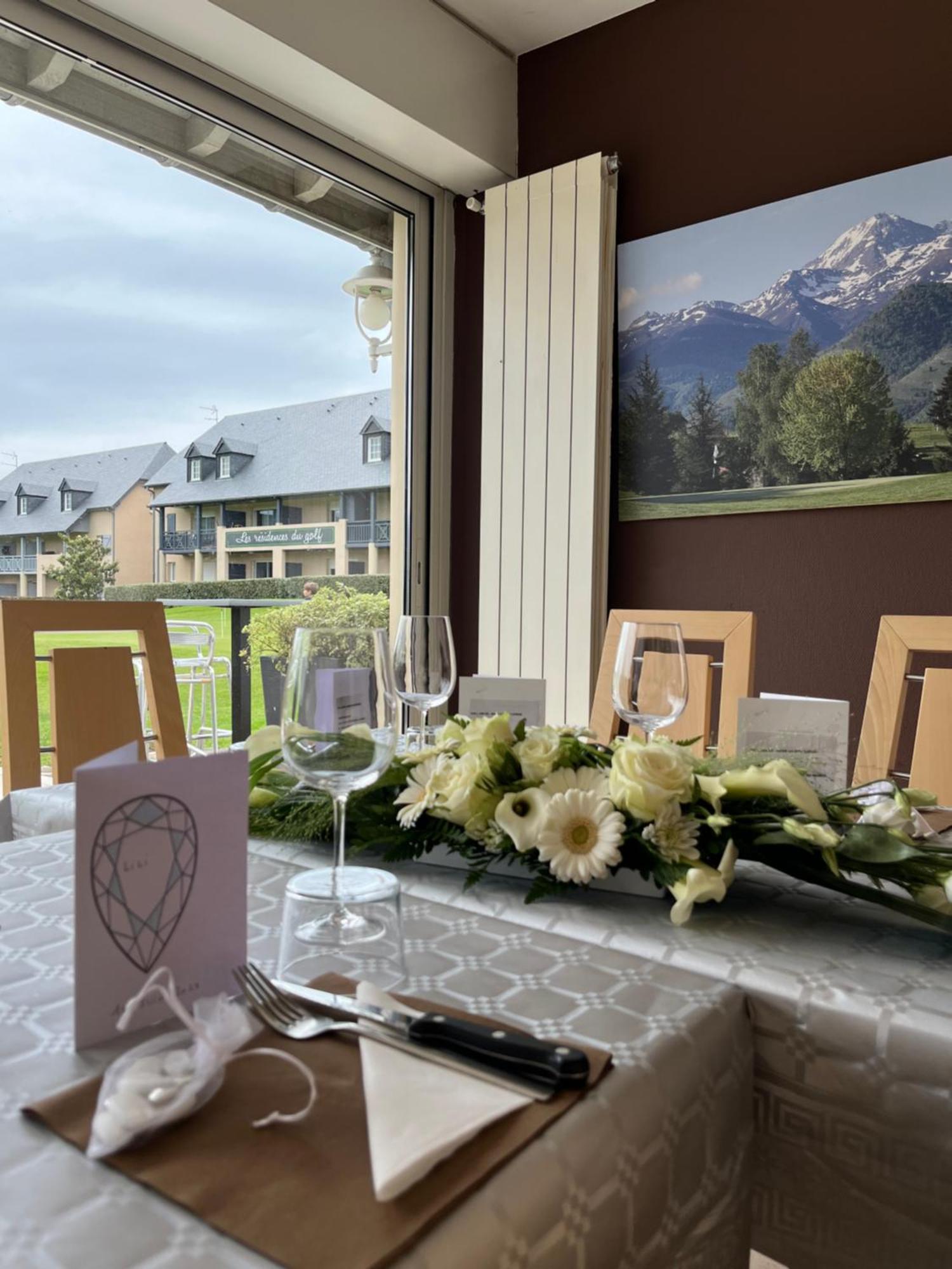 Le Domaine Du Golf Country Club De Bigorre 호텔 Pouzac 외부 사진